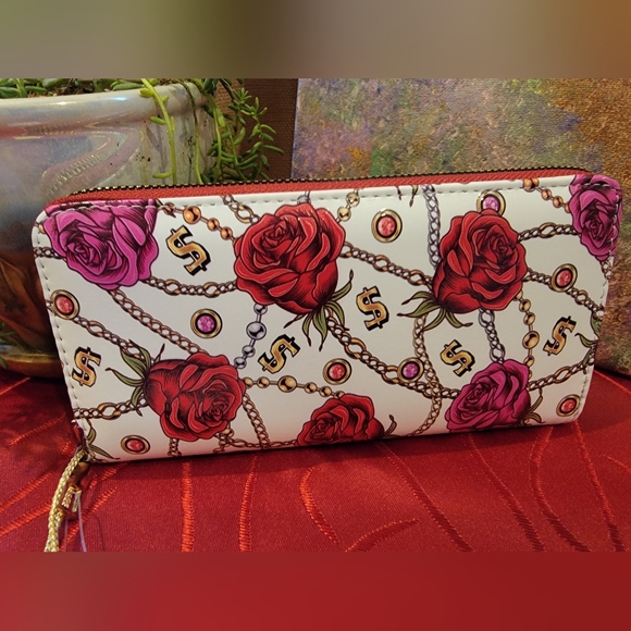 Imoshion Handbags - Vegan Zip around wallet. NWT